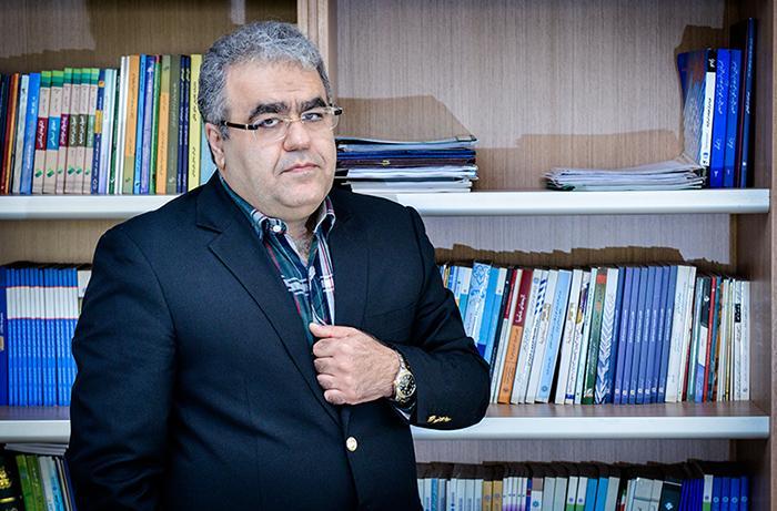 عشقی: صندوق توسعه ملی برای همین روز ها طراحی شده ، دولت برای عشقی: صندوق توسعه ملی برای همین روز ها طراحی شده ، دولت برای مردم و اصناف بسته نجات در نظر بگیرد