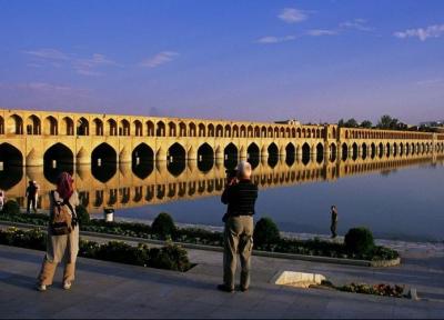 در پی توافق هسته ای، ایران سالانه 20 میلیون گردشگر جذب می کند