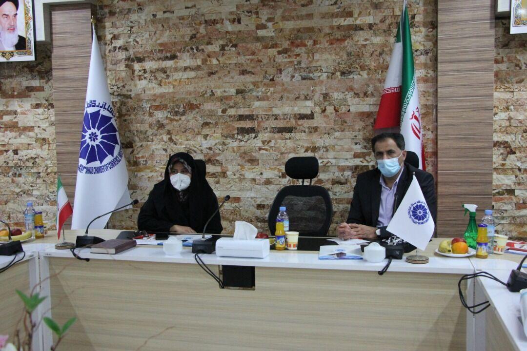 خبرنگاران رییس اتاق بازرگانی اهواز: صنایع بزرگ خوزستان خبرنگاران رییس اتاق بازرگانی اهواز: صنایع عظیم خوزستان در مقابل واحدهای تولیدی مسئولیت پذیر باشند
